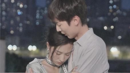 弃婚后，高冷女总裁攀我高枝第21-40集